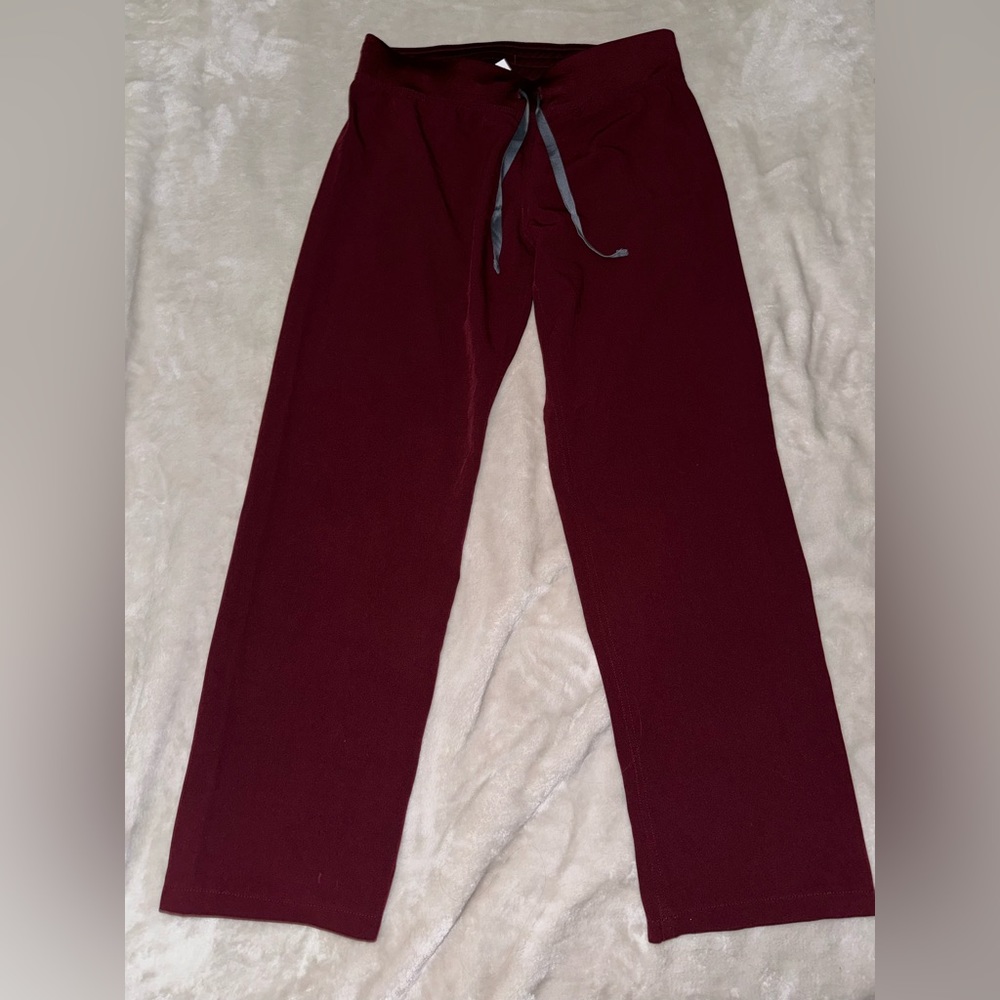 Women's FIGS Scrub Pants BURGUNDY